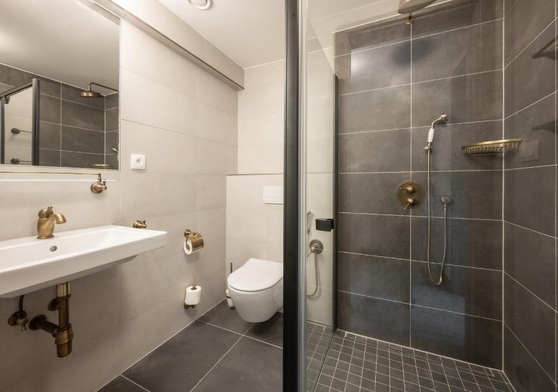 Junior Suite with Spa Access image 1