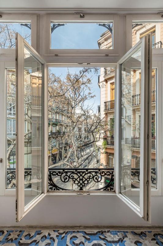 Mon Suites Benlliure - image 9
