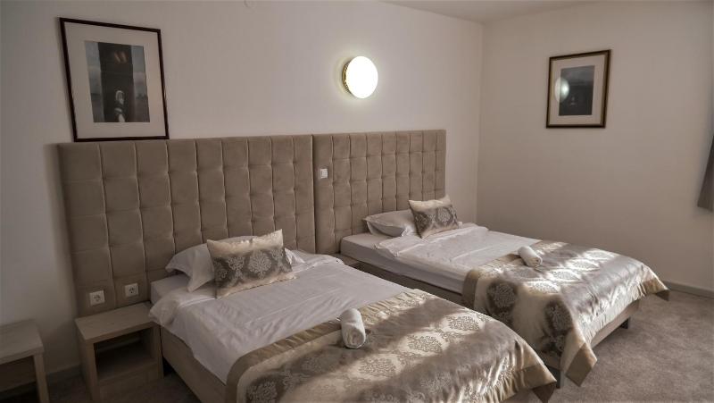 Hotel Consul - image 16