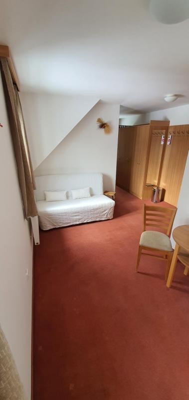 Quadruple Room image 4
