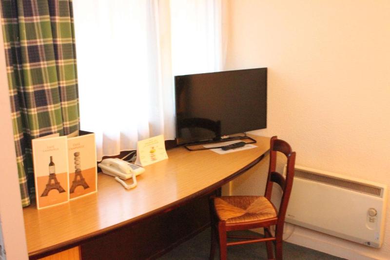 Double Room image 4