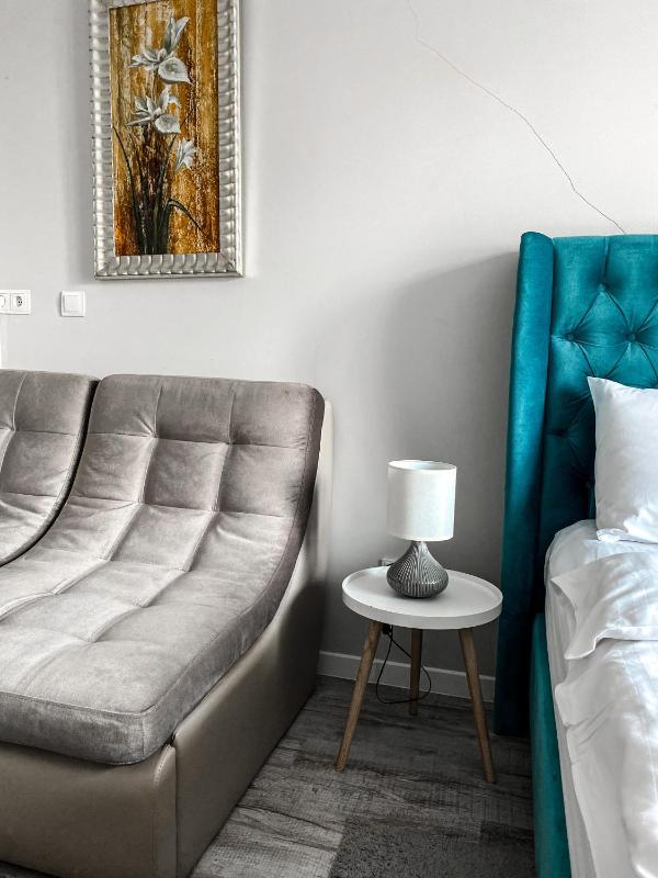 Deluxe Double Room with Balcony image 4