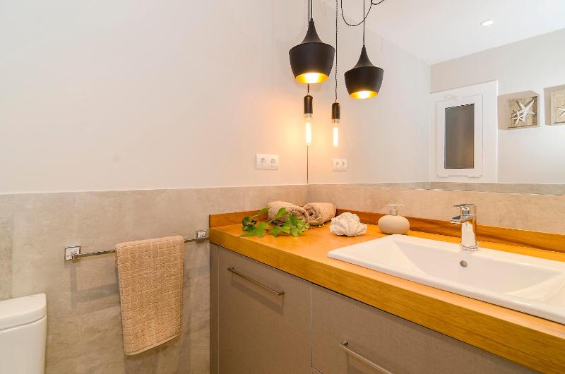 Sitges Spaces Deluxe Centre Apartment - image 22