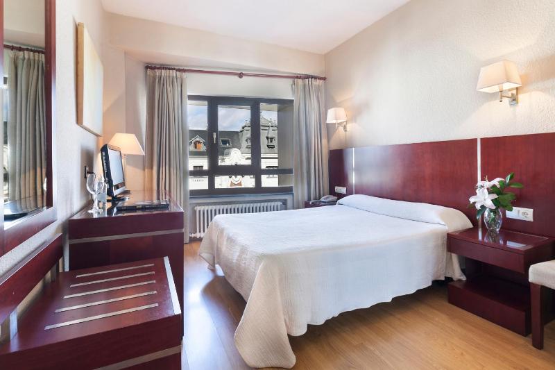 Single Room image 2