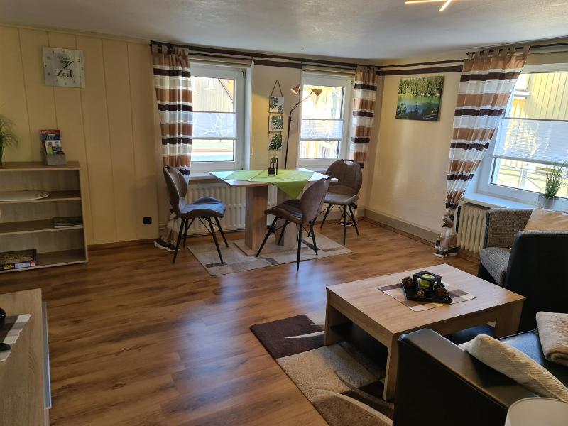 One-Bedroom Apartment image 2