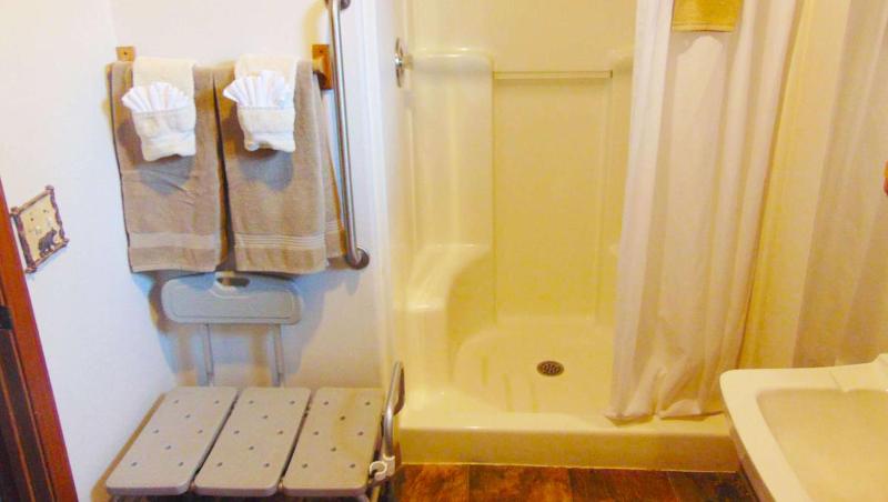 Double Room - Disability Access image 2
