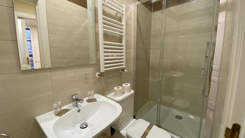 Superior Double Room image 4