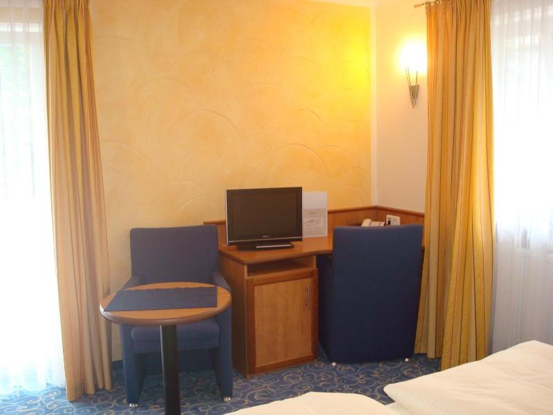 Premium Double Room Mediterranean image 2
