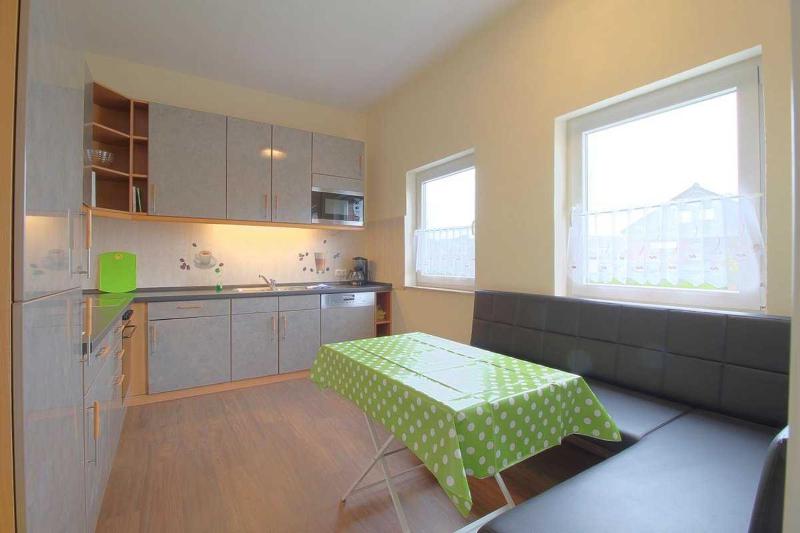 Double Room with Shared Bathroom image 3