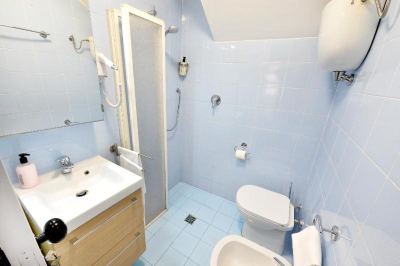 Perugia Apartments - image 31