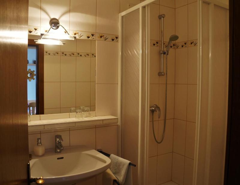 Comfort Single Room with Balcony image 2