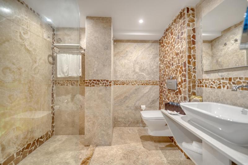 Superior Double Room image 2