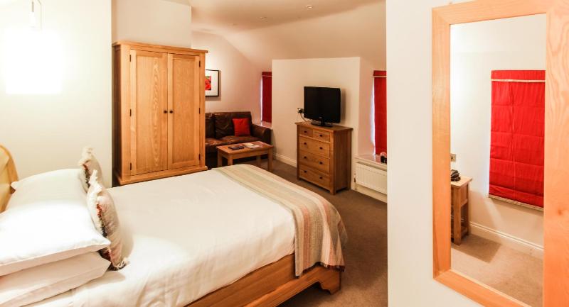 Executive Double Room image 4