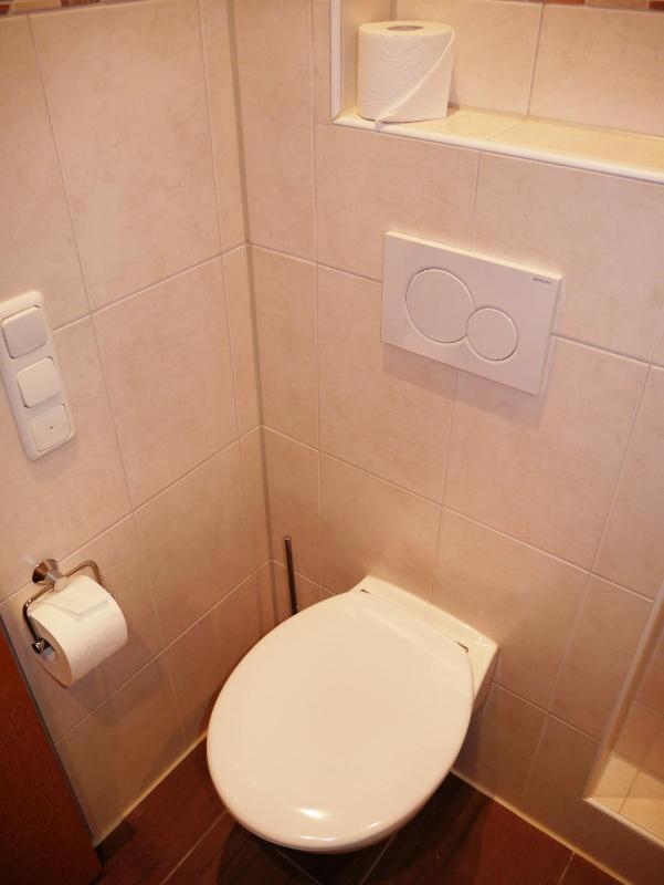 Single Room image 2