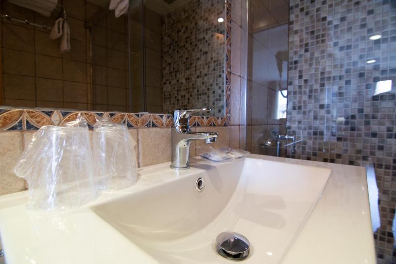 Double or Twin Room with Balcony image 1
