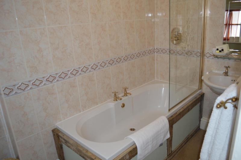 Double Room image 2