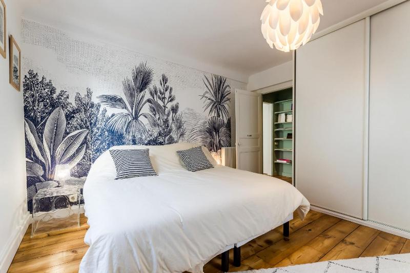POP KEYWEEK Apt 3 bedrooms with terrace & parking Biarritz city center - image 16