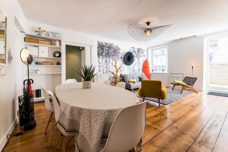 POP KEYWEEK Apt 3 bedrooms with terrace & parking Biarritz city center - image 36