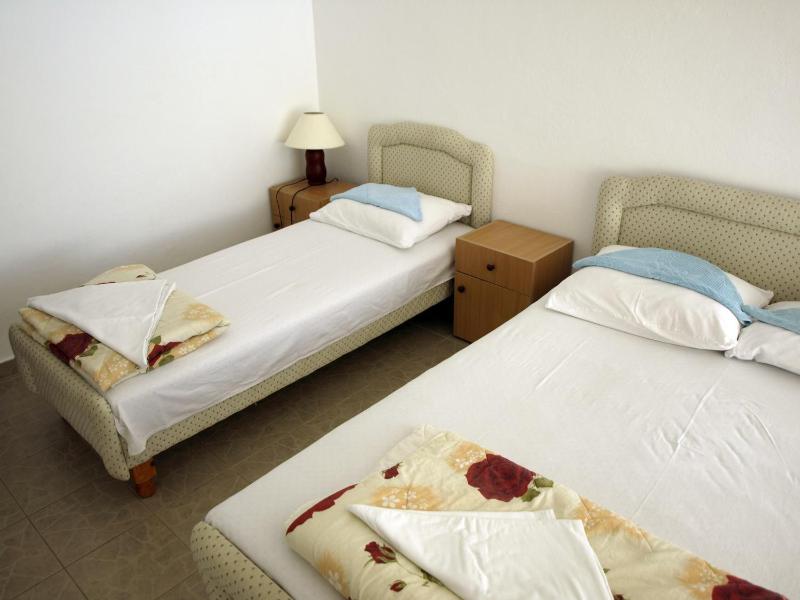 Studio with sea View and Terrace (3 Adults) image 3