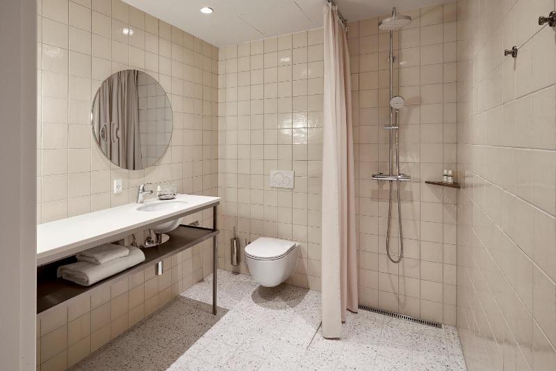 Superior Double Room image 4