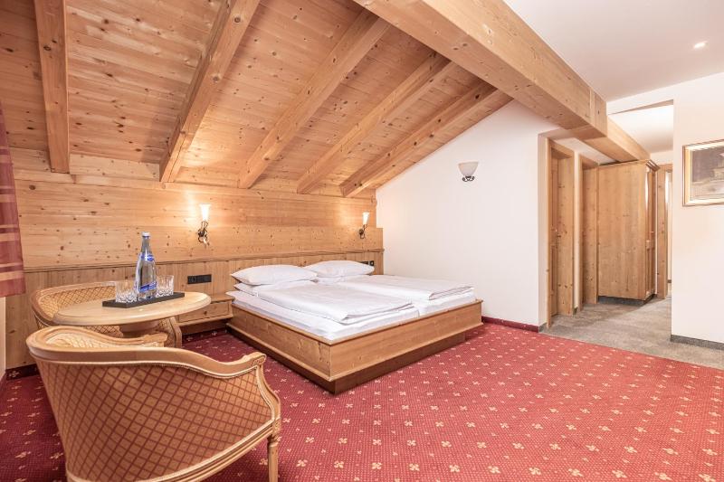 Double Room Economy image 3