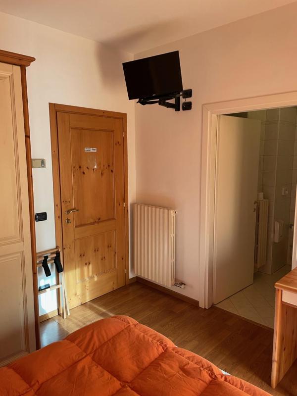 Double Room image 4