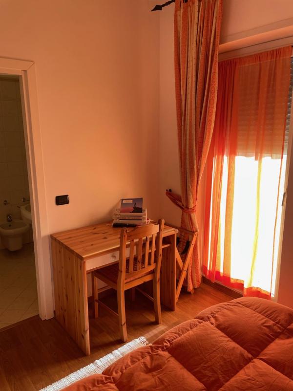 Double Room with Balcony image 4