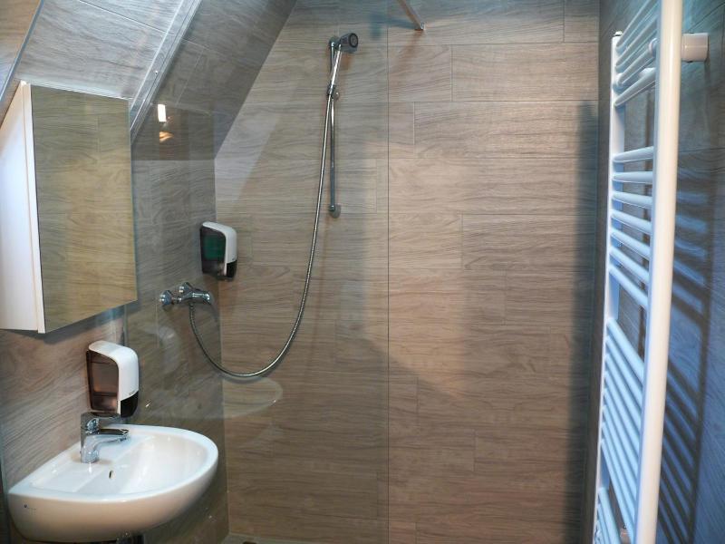 Quadruple Room image 2