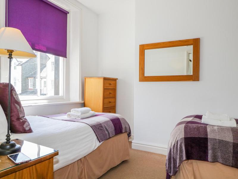 Sefton House - image 9