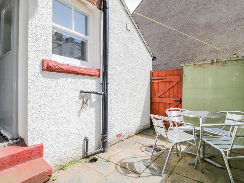 Sefton House - image 8