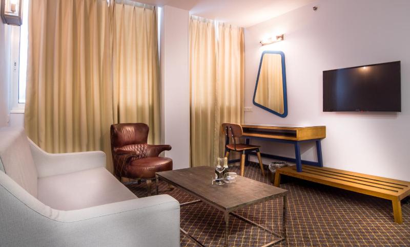 Junior Suite image 3