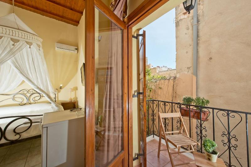 Katerina Traditional Rooms - image 42