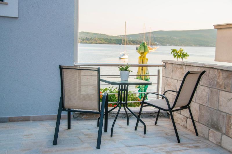 Apartment with Sea View image 3
