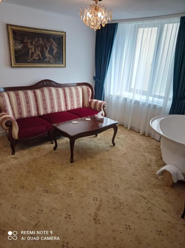 JMR Royal -Luxury Rooms & Private Sauna - image 2