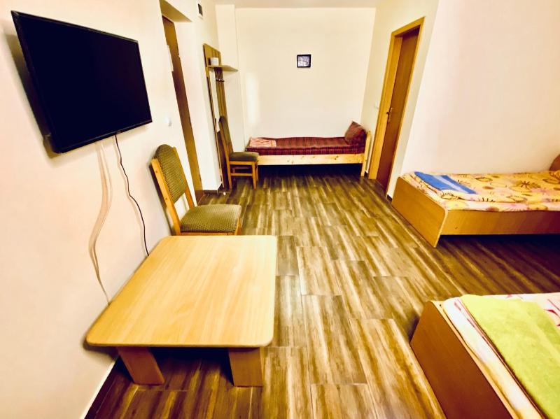 Triple Room with Garden View image 1