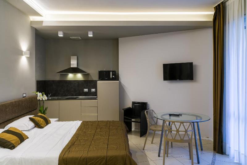 Studio (1 Adult) image 2