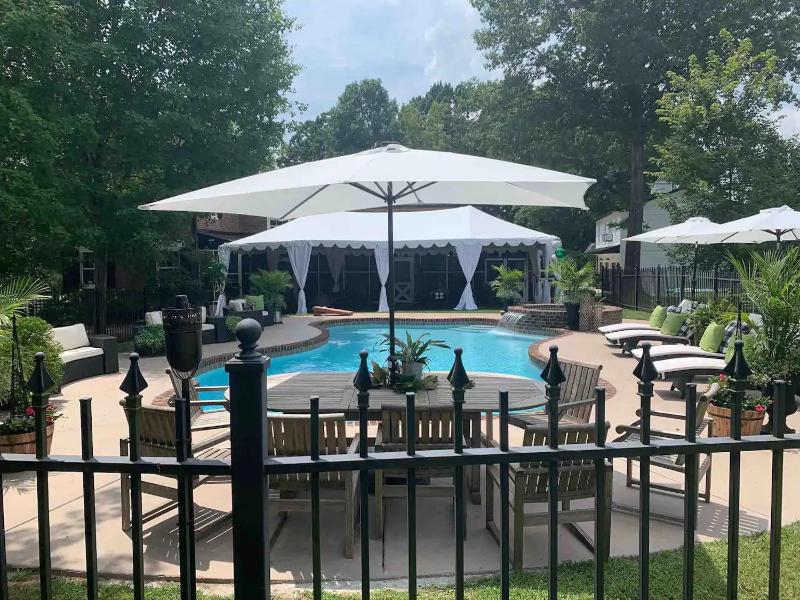 Four-Bedroom Holiday Home image 1