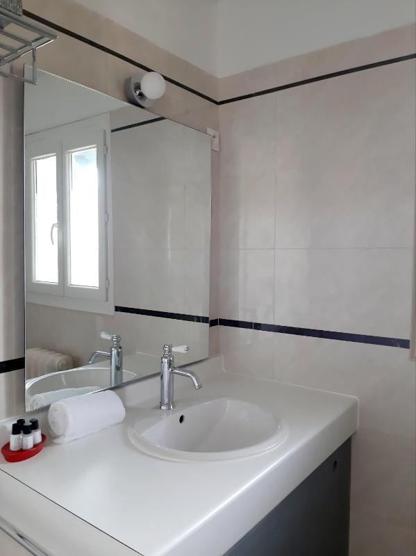 Saint Charles Hôtel & Coliving Biarritz - image 29