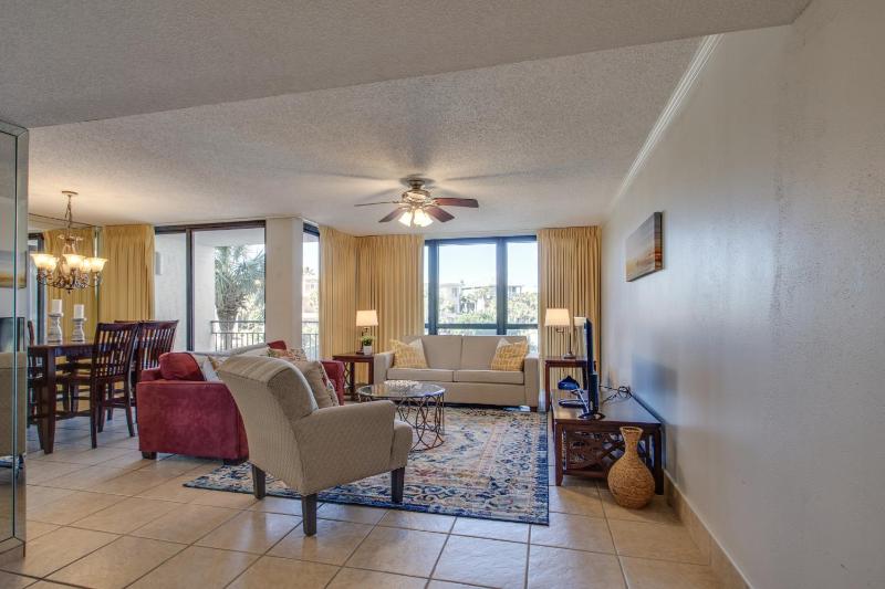 Enclave 202A condo - image 3