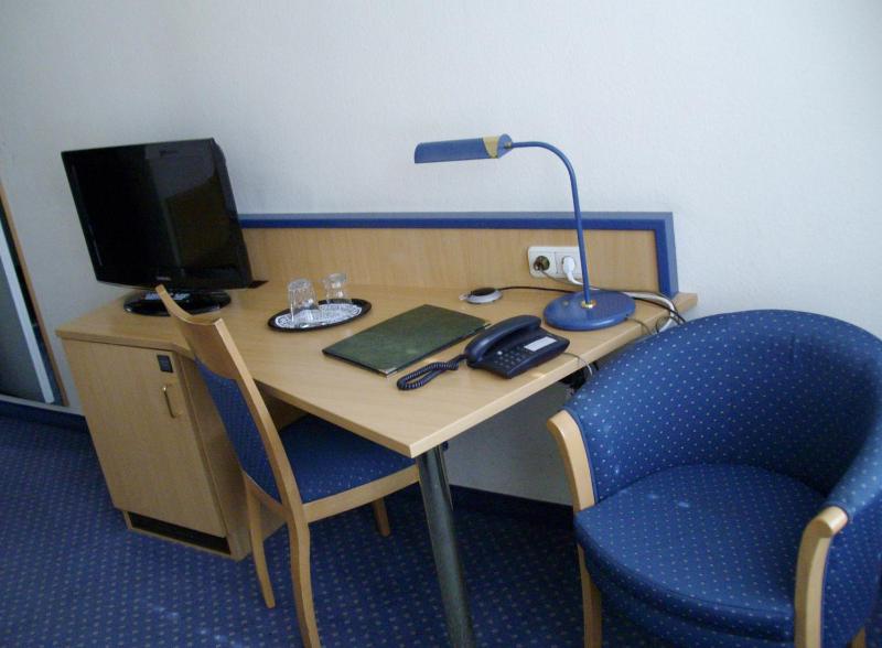 Deluxe Single Room image 3