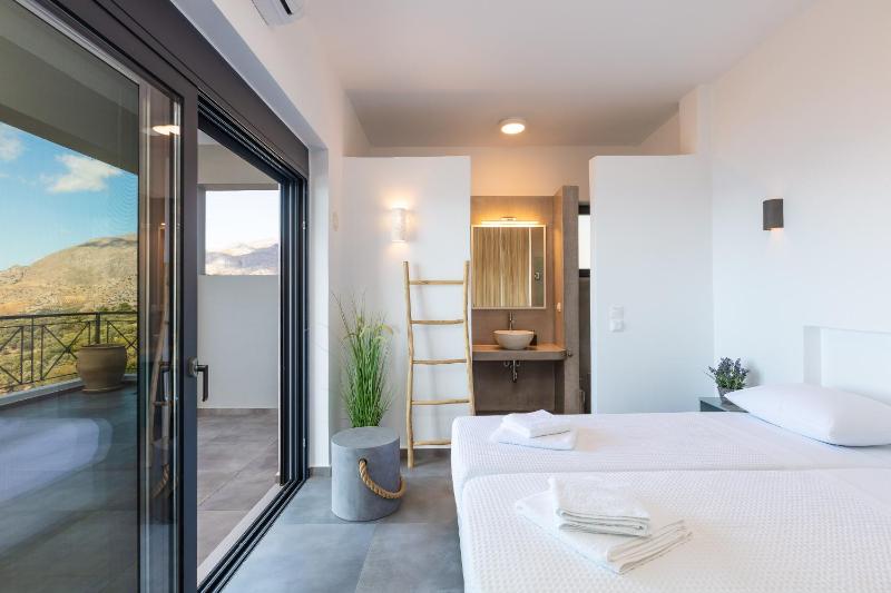 Two-Bedroom Villa image 1