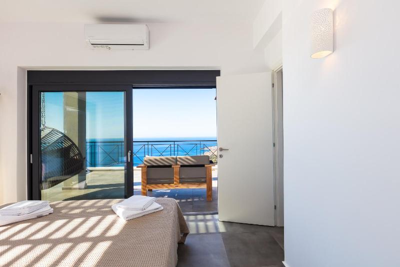 Two-Bedroom Villa image 2