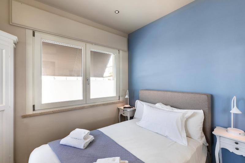 Viareggio Suite - Sea view apartment - image 17