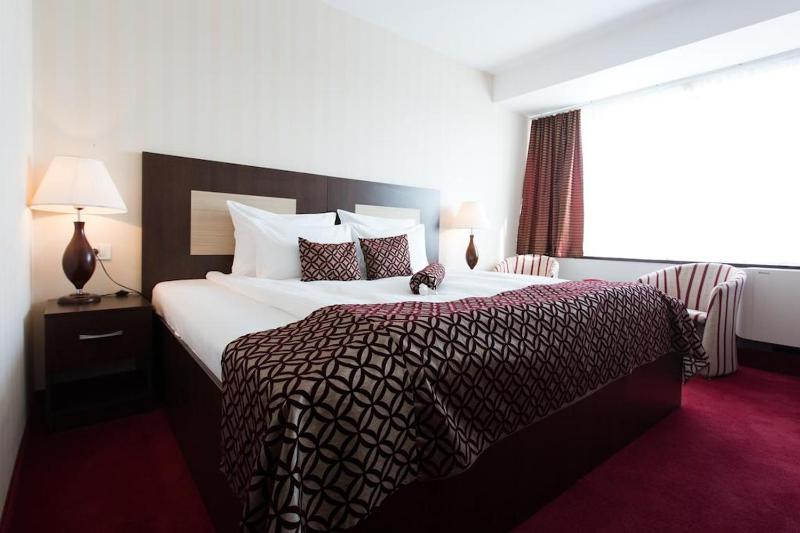 Economy Double Room image 1