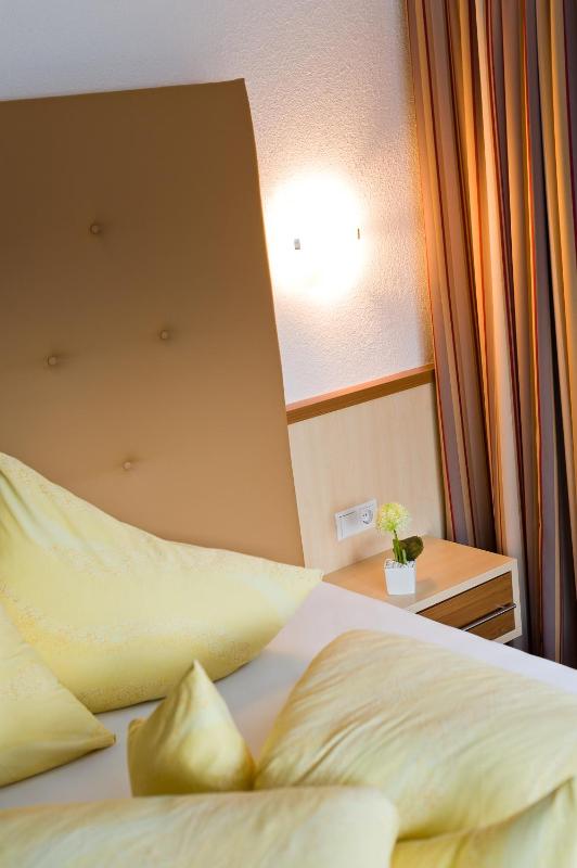 Single Room image 4