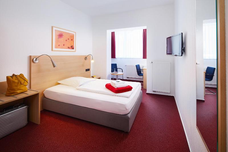 Comfort Single Room image 1