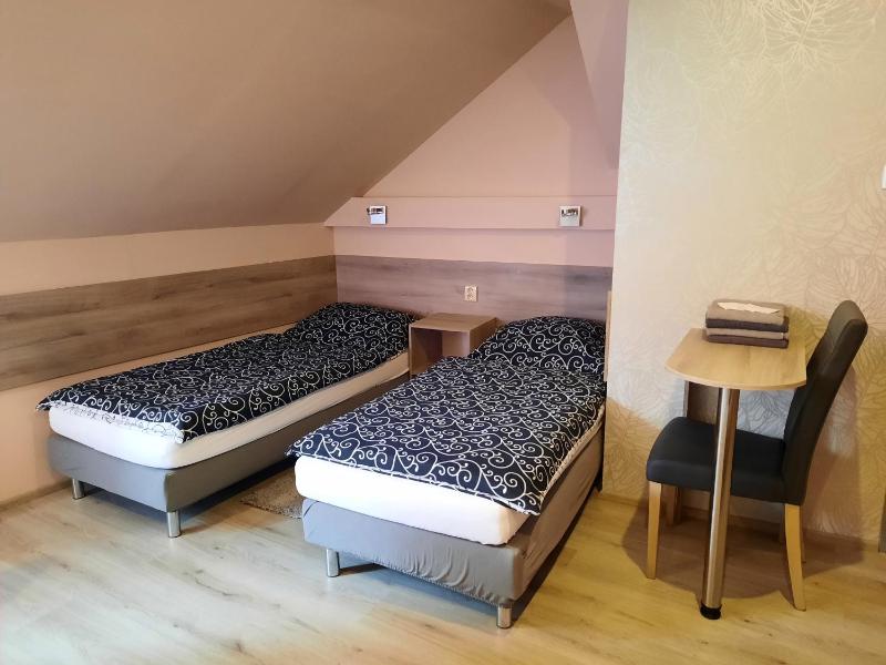 Quadruple Room image 2