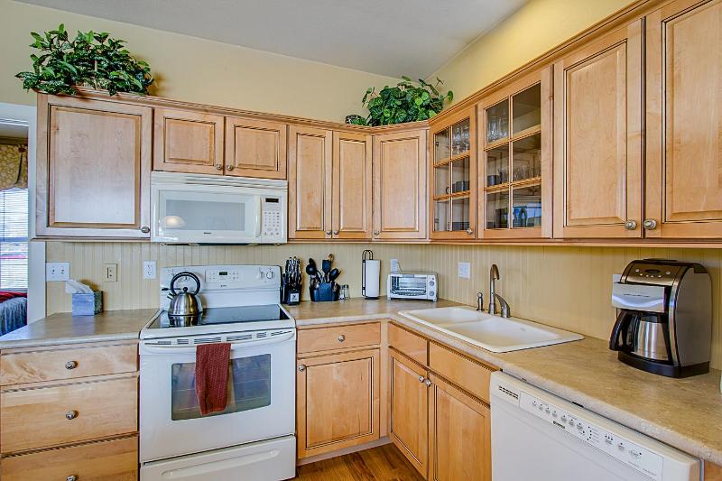 Apartment with Mountain View image 2