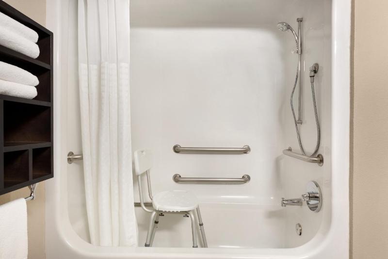 2 Queen Beds, Mobility/Hearing Impaired Accessible Room, Non-Smoking image 2