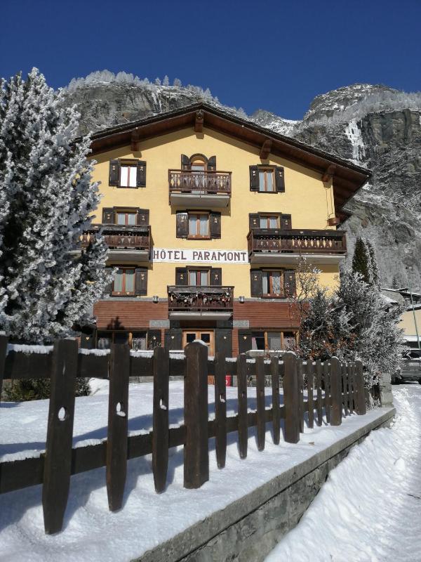 Hotel Paramont Images